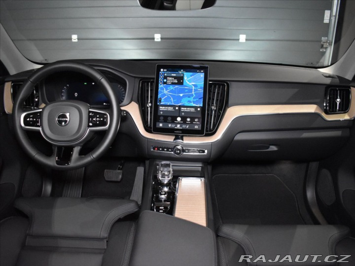 Volvo XC60 2,0 B5 AWD PLUS BLIS,Bezk 2026