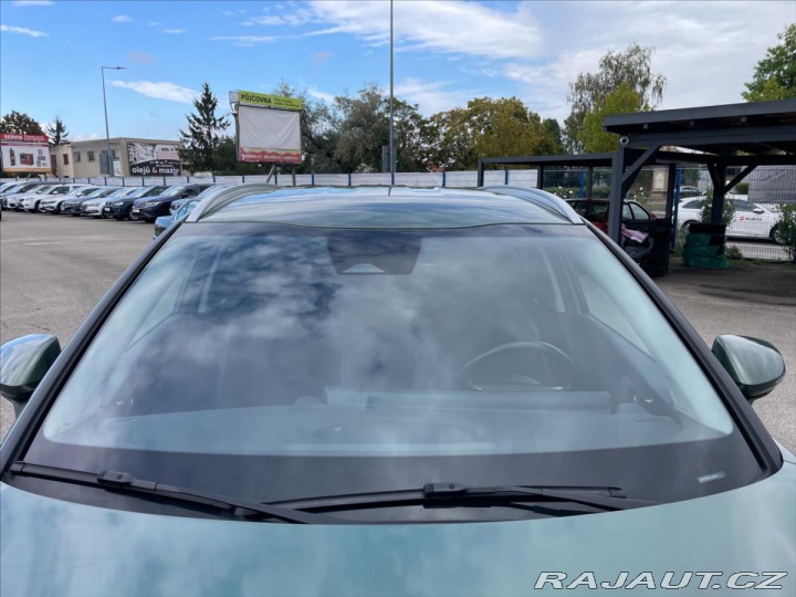 Kia Sportage 1,6 T-GDi 4x2 7DCT TOP LE 2025