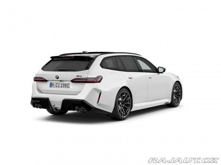 BMW M5 Touring 2026