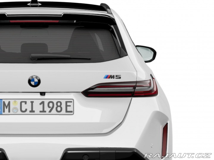 BMW M5 Touring 2026