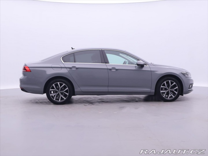 Volkswagen Passat 1,5 TSI DSG Business CZ D 2022