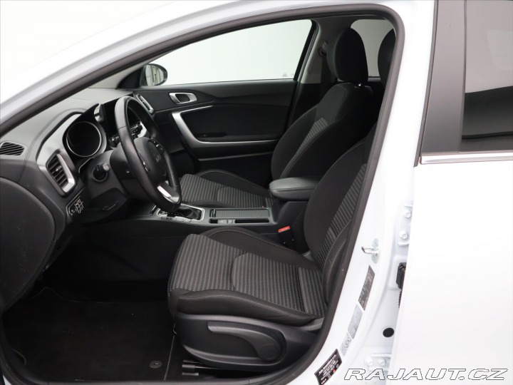 Kia Ceed 1,5 T-GDI 117kW DCT TOP D 2024