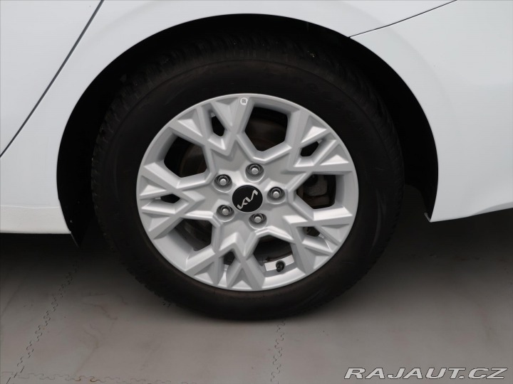 Kia Ceed 1,5 T-GDI 117kW DCT TOP D 2024