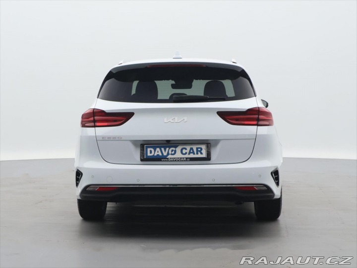 Kia Ceed 1,5 T-GDI 117kW DCT TOP D 2024