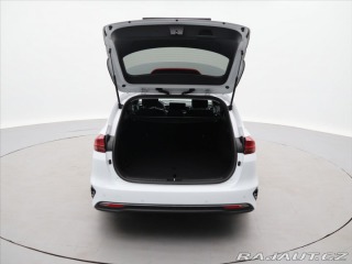 Kia Ceed 1,5 T-GDI 117kW DCT TOP D 2024