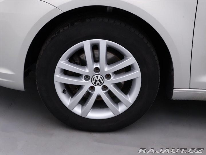 Volkswagen Touran 1,6 TDI 77kW DSG Comfortl 2011
