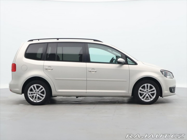 Volkswagen Touran 1,6 TDI 77kW DSG Comfortl 2011