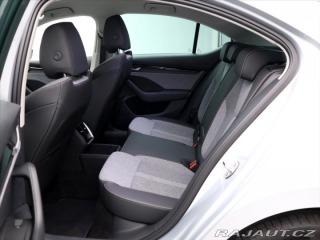 Škoda Octavia 1,5 TSI 110kW Top Select. 2025