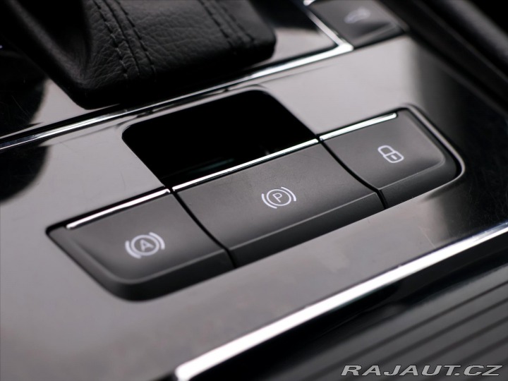 Škoda Superb 2,0 TDI 140kW DSG 4x4 CZ 2017