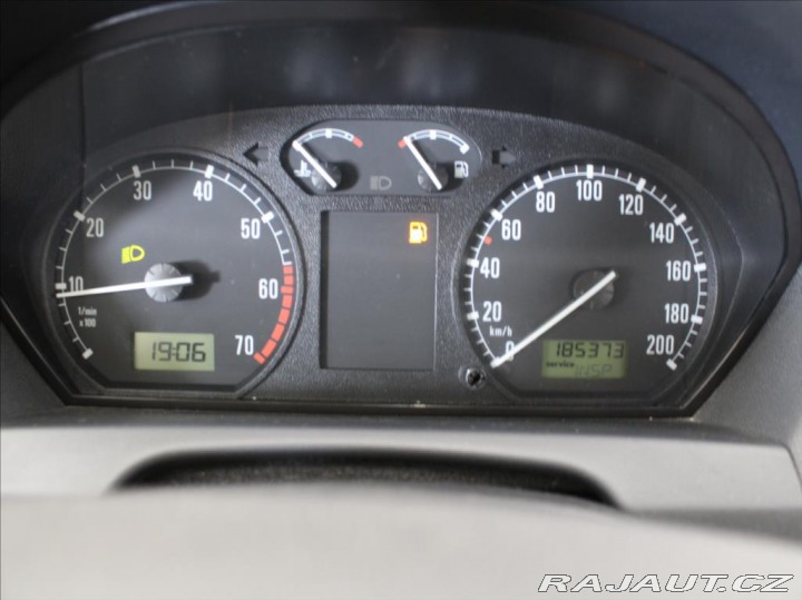 Škoda Fabia 1,4 i SDN Classic 50kW MT 2003