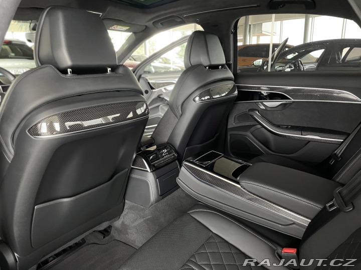 Audi S8 1800