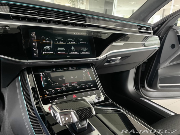 Audi S8 1800