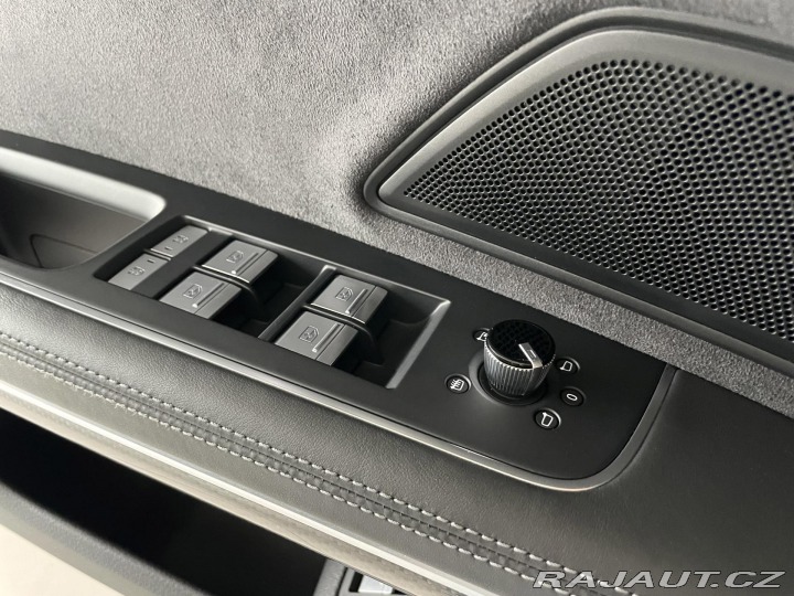 Audi S8 1800
