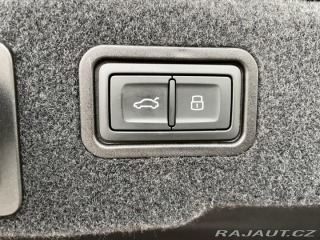 Audi S8  1800
