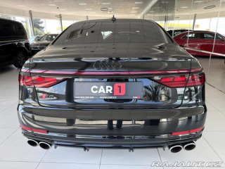 Audi S8  1800