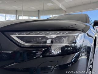 Audi S8  1800