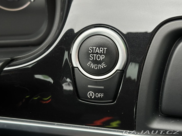 BMW 6 640d Coupé 8AT 230kW Head 2012