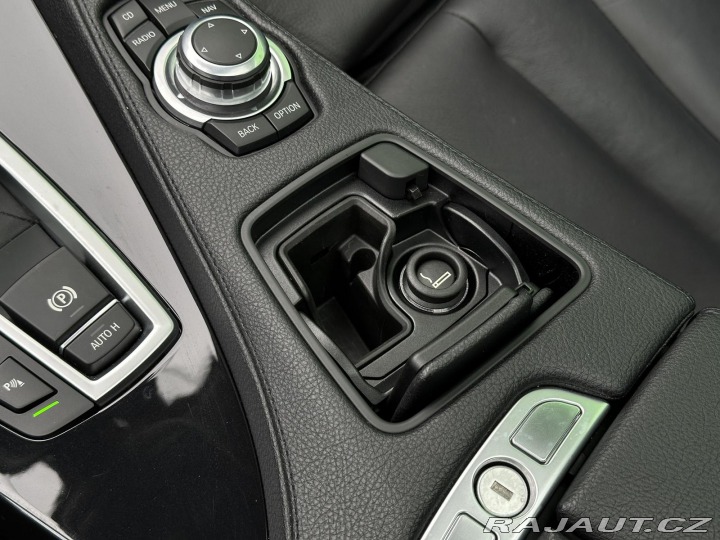 BMW 6 640d Coupé 8AT 230kW Head 2012