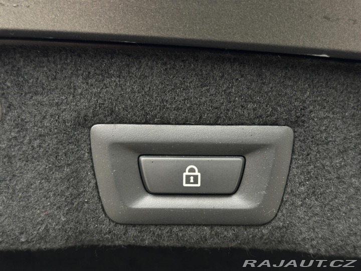 BMW 6 640d Coupé 8AT 230kW Head 2012