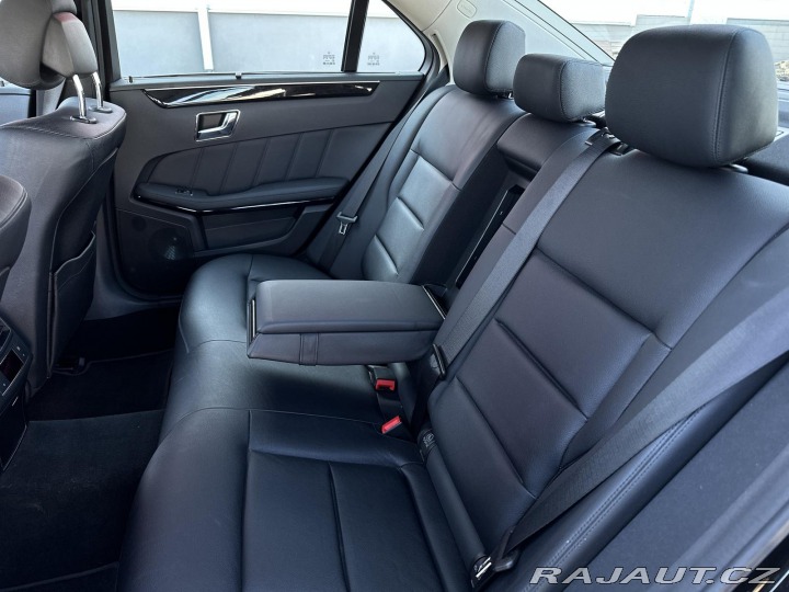 Mercedes-Benz E 350 4Matic 272PS NAVI KAM 2009