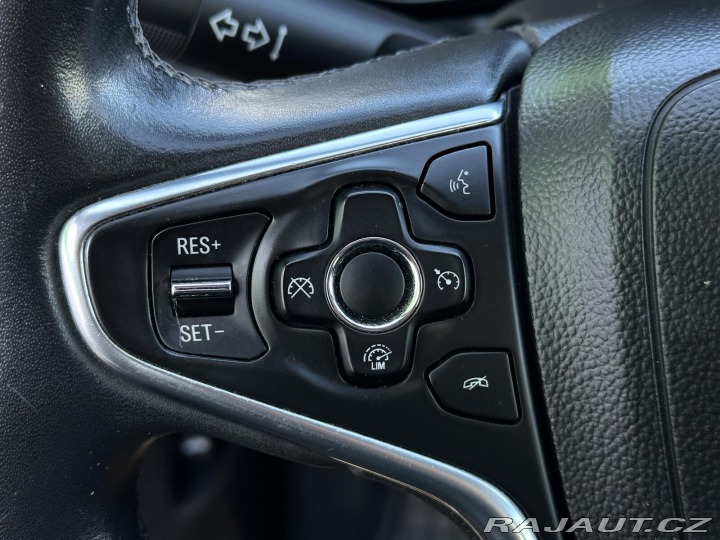 Opel Insignia 2.0CDTi 140PS Bluetooth U 2015