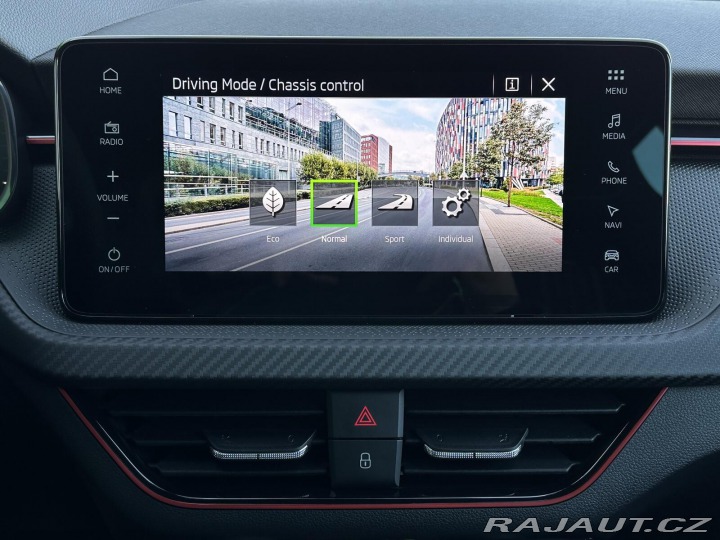 Škoda Kamiq 1.5TSi DSG Monte Carlo 15 2026