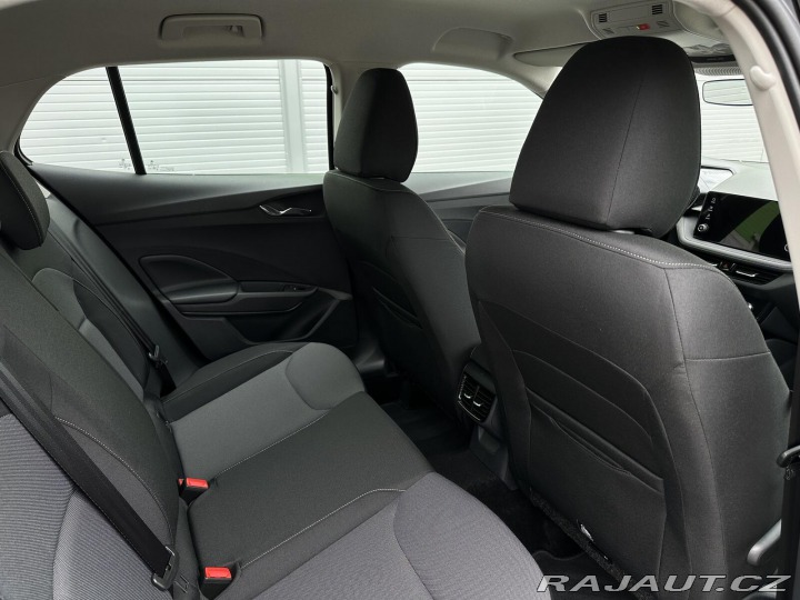 Škoda Fabia 1.0MPi 80PS LED V.Cockpit 2026
