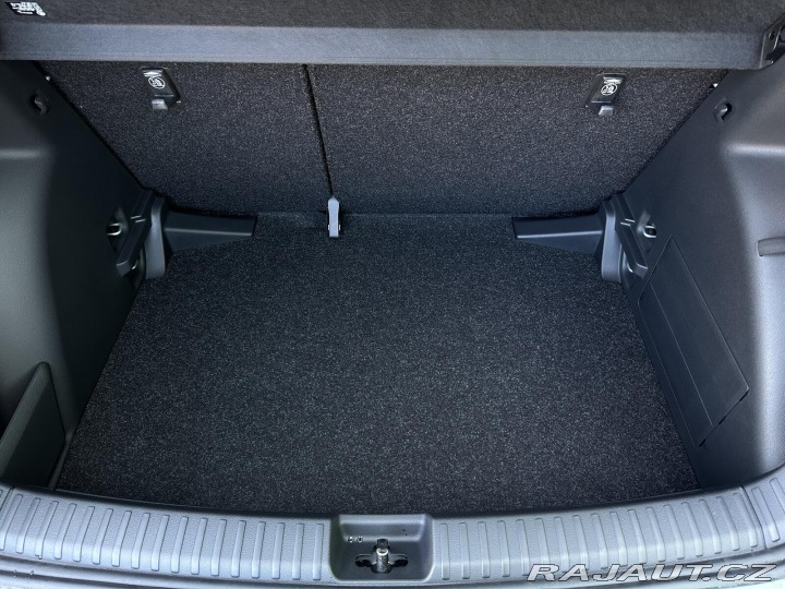 Škoda Fabia 1.0TSi 95PS LED V.Cockpit 2026