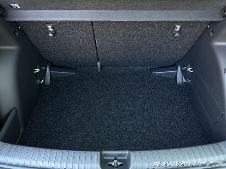 Škoda Fabia 1.0TSi 95PS LED V.Cockpit 2026