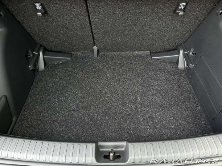 Škoda Fabia 1.0TSi 95PS Selection LED 2026