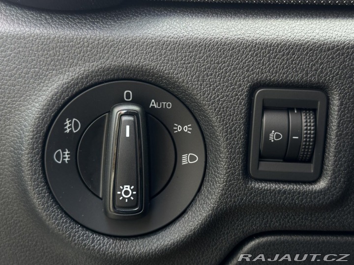 Škoda Fabia 1.0TSi 95PS Selection LED 2026
