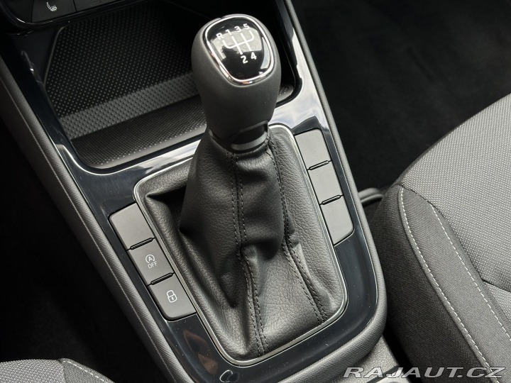 Škoda Fabia 1.0TSi 95PS Selection LED 2026