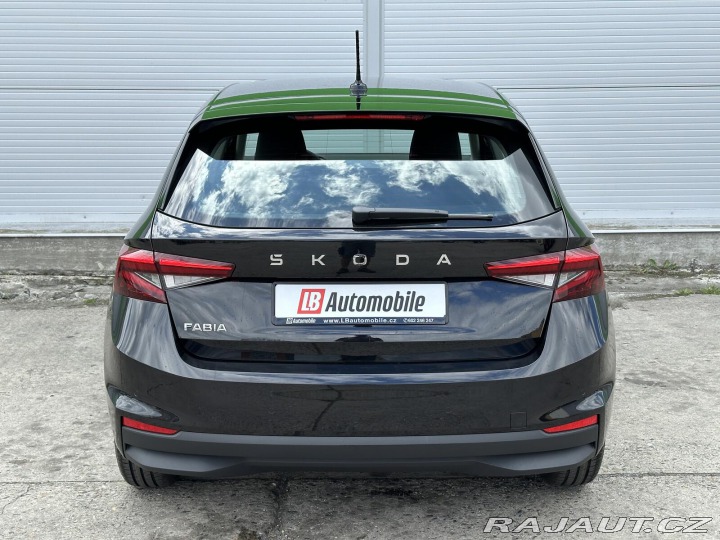 Škoda Fabia 1.0TSi 95PS Selection LED 2026