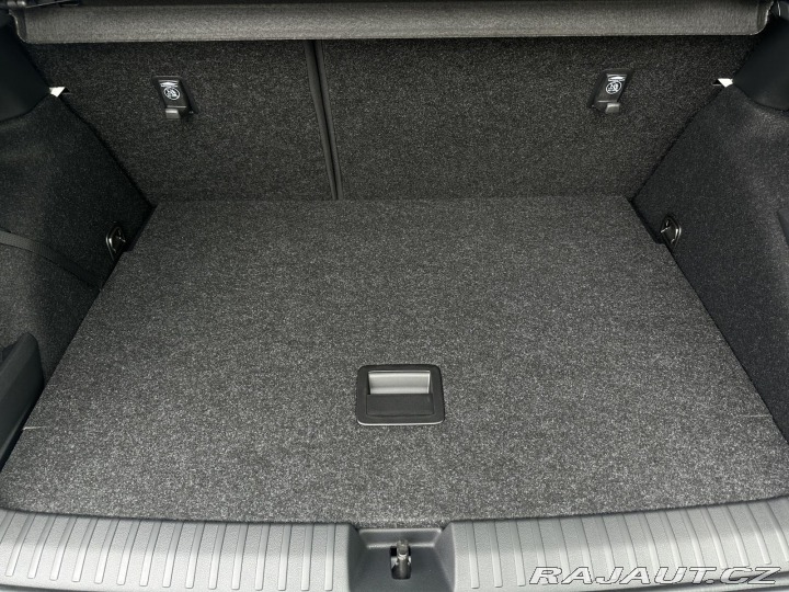 Škoda Kamiq 1.0TSi 116PS Selection 2Z 2026