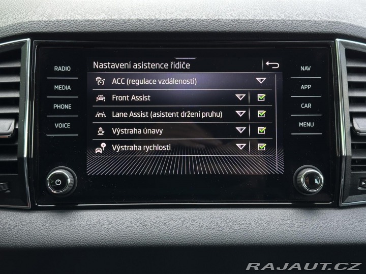 Škoda Karoq 1.5TSi Top & Selectio 2025