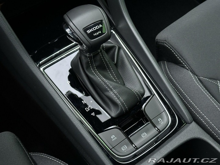Škoda Karoq 2.0TDi DSG 4x4 150PS Spor 2025