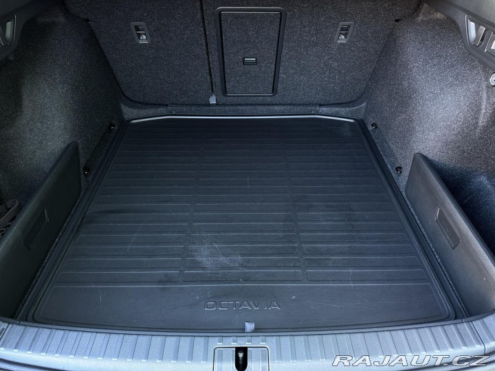 Škoda Octavia RS 2.0 TSi 180kW Matrix-L 2023
