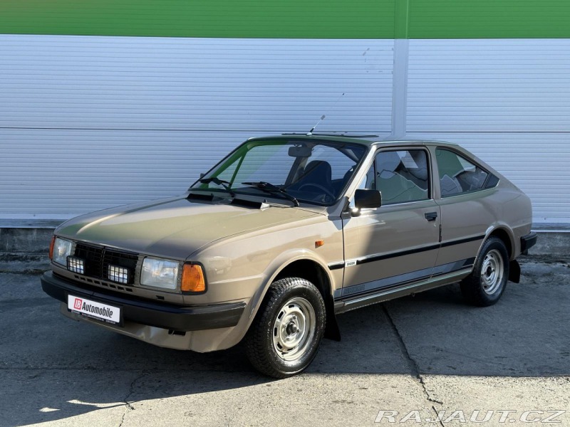 Škoda Rapid 130 5speed 43kW Autorádio