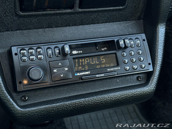 Škoda Rapid 130 5speed 43kW Autorádio 1988