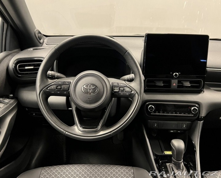 Toyota Yaris 1.5 Hybrid AT EXECUTIVE V 2026