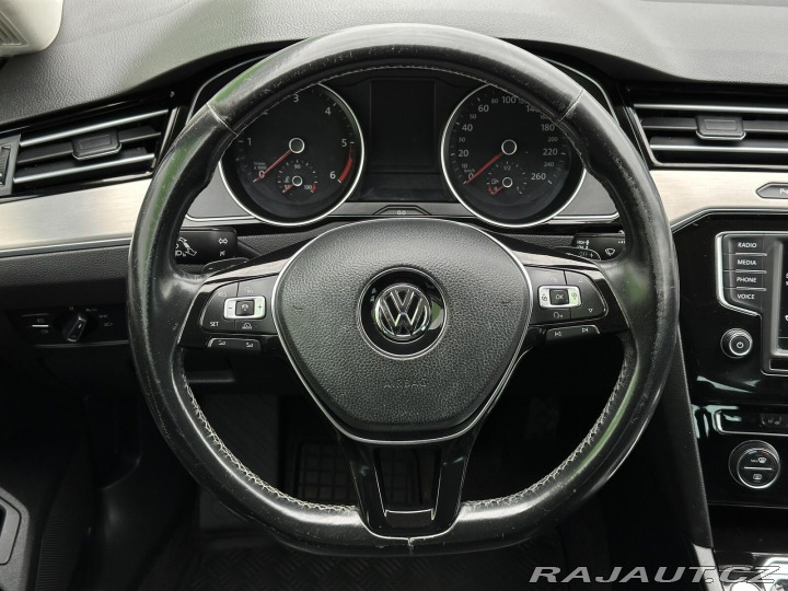 Volkswagen Passat 2.0TDi 4x4 DSG 190PS Kůže 2015