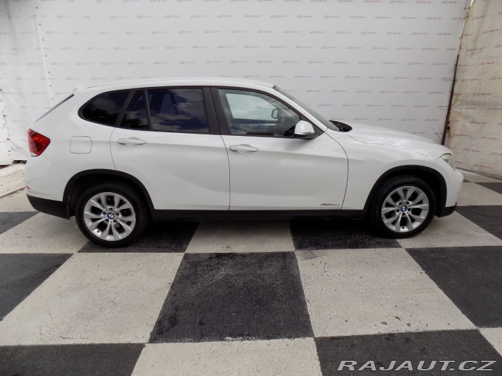 BMW X1 18d/xDrive/Bi-xenon/ČR/ 2012