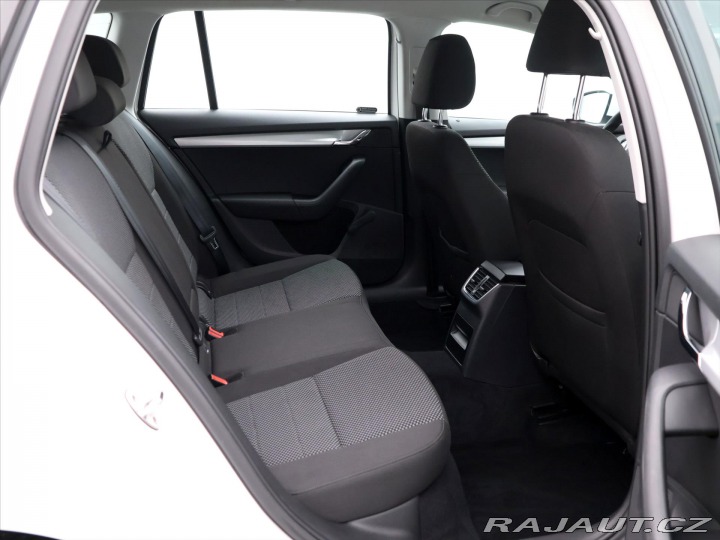 Škoda Octavia 1,6 TDi 81kW DSG Klima CZ 2016