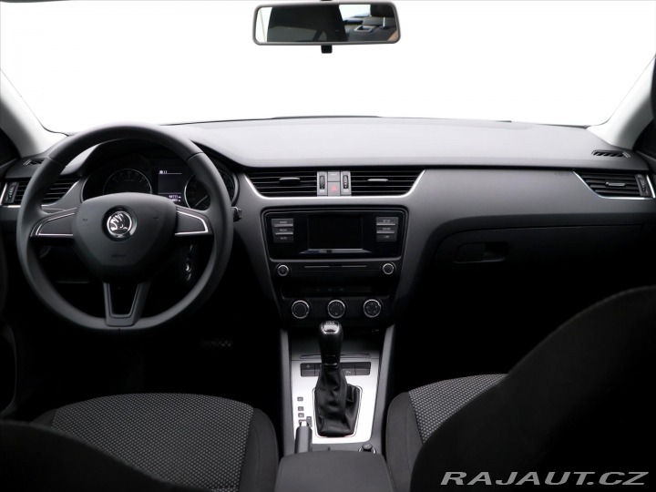 Škoda Octavia 1,6 TDi 81kW DSG Klima CZ 2016