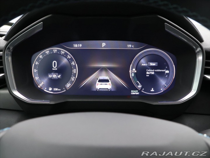 Ostatní značky Ostatní modely Lynk & Co 01 1,5 PHEV CORE 206kW Aut. 2022