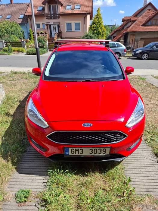 Ford Focus 1.maj., benzín + LPG