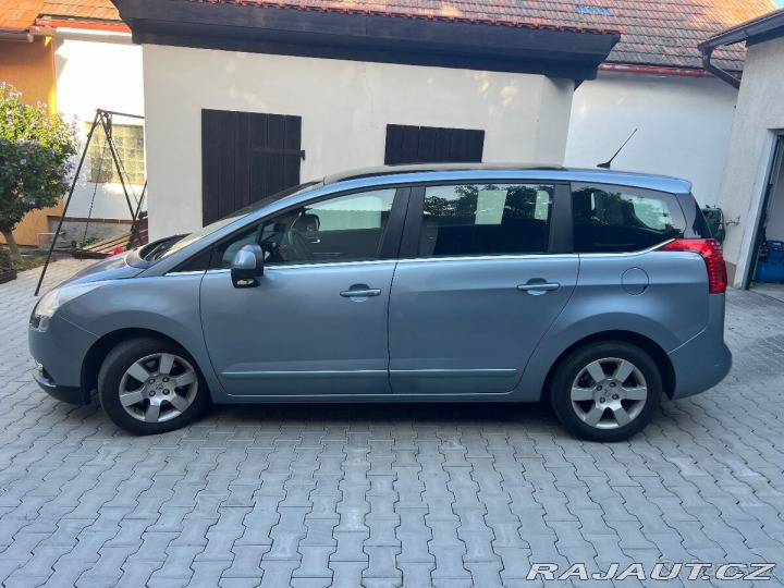 Peugeot 5008 2,0 HDi 110 kW 2011