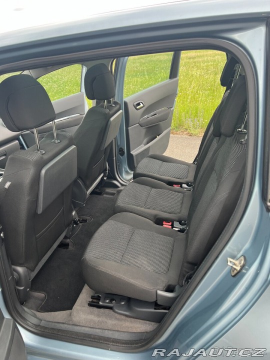 Peugeot 5008 2,0 HDi 110 kW 2011