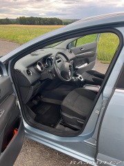Peugeot 5008 2,0 HDi 110 kW 2011