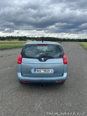 Peugeot 5008 2,0 HDi 110 kW 2011